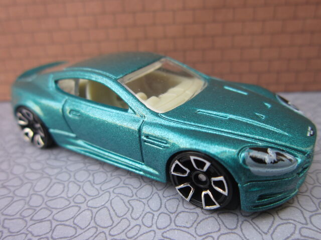 File:Aston Martin DBS green.jpg