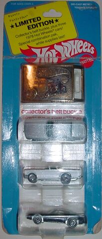 File:3-pack w belt buckle.jpg