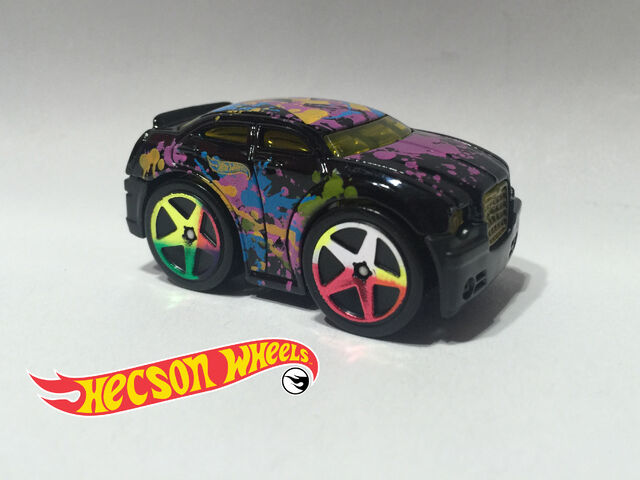 File:HW Art Cars - 2016 - Chrysler 300C.jpg