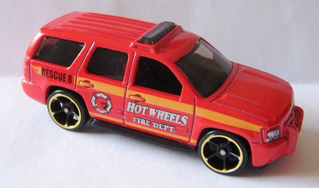 File:'07 Chevrolet Tahoe Red.jpg