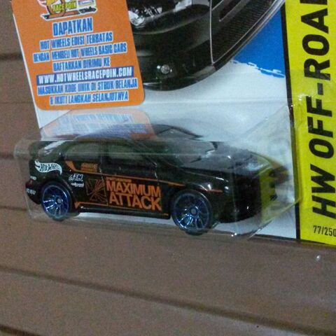 File:PhotoGrid 1466933039883.jpg