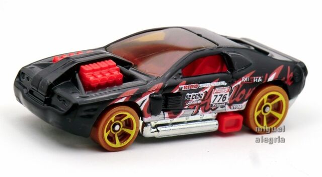 File:Hollowback-2014 109.jpg