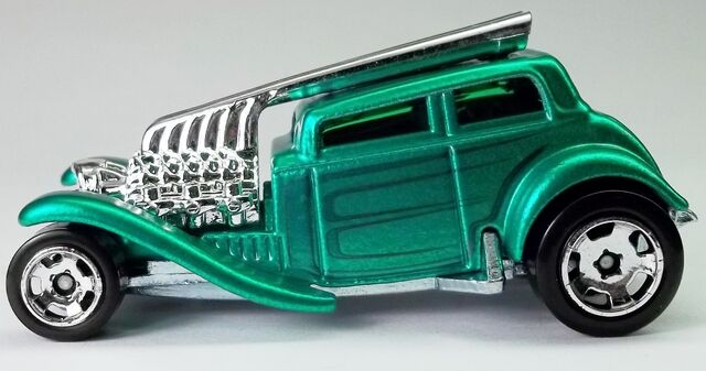 File:HW-2014-Cool Classics--15-Straight Pipes.jpg