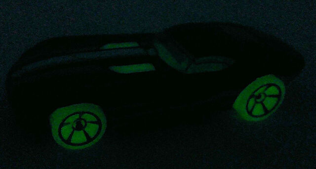 File:FastFeLionNBGlow.jpg