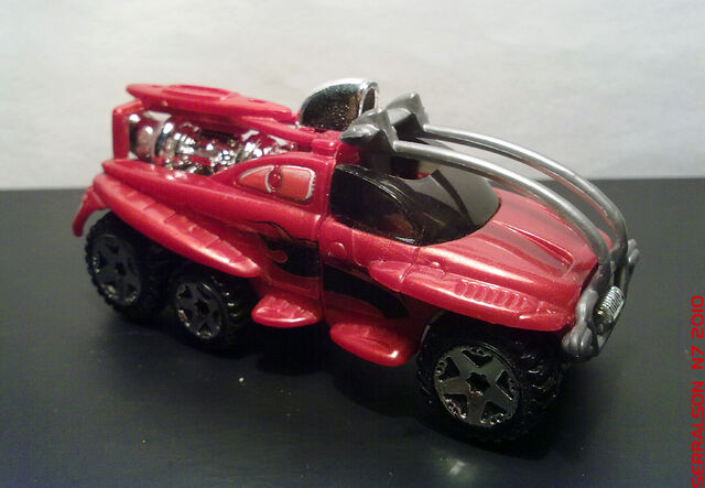 File:XS-IVE RED.jpg