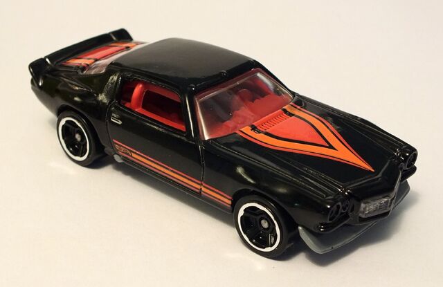 File:2013 '70 Camaro.jpg