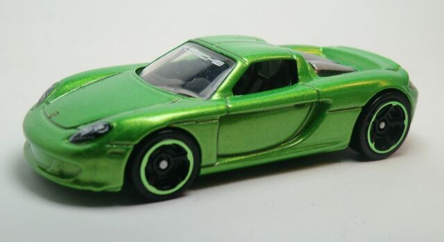 File:Porsche Carrera GT-2013 004 Metaflake Green.jpg