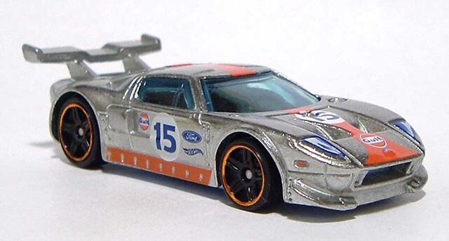 File:HW Ford-GT-(LM) Silver 2016 RF DSCF8814.jpg