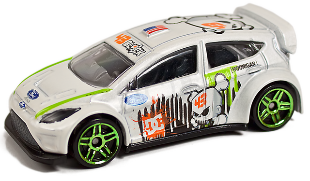 File:12 ford fiesta 2011 white.png