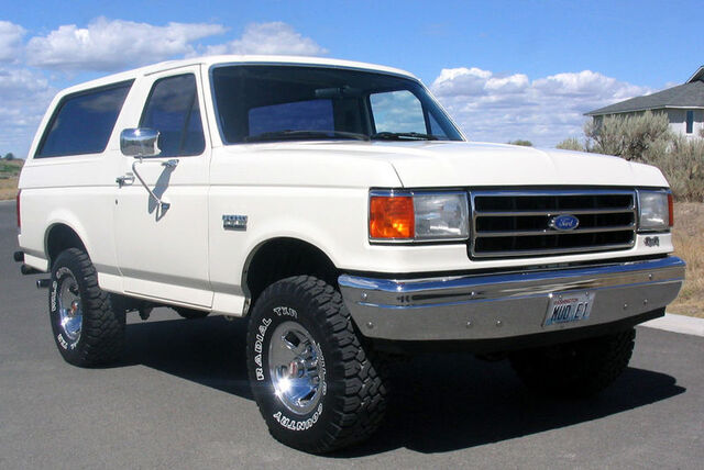 File:800px-1990 Ford Bronco Front.jpg