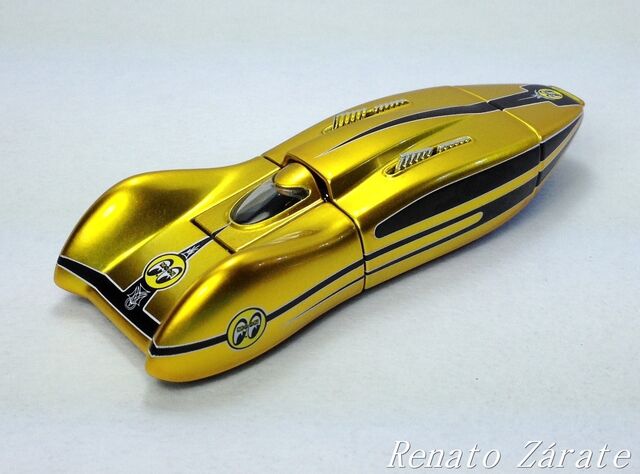 File:MOONEYES STREAMLINER 2003 IMG 4436.jpg