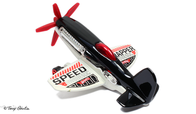 File:Mad propz 2011 black.png
