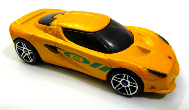 File:Lotus M250 2003 Pvmt Pounder 47183.jpg