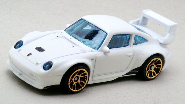 File:Porsche 993 GT2-2014 027 white.jpg