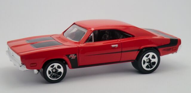 File:'69 Dodge Charger-2013 223.jpg