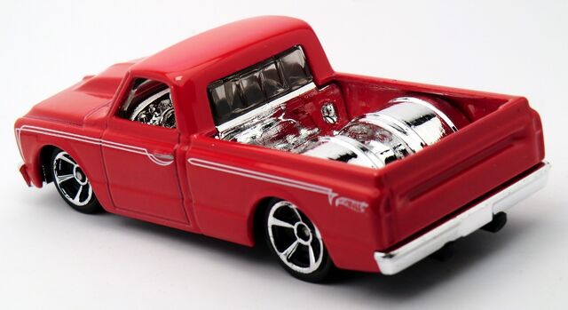 File:'67 Chevy C10-2013.jpg