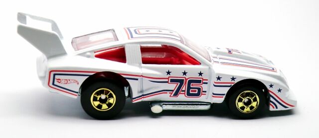 File:'76 Chevy Monza-2012.jpg