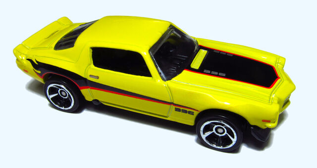 File:2014 BFV56 70 Camaro.jpg