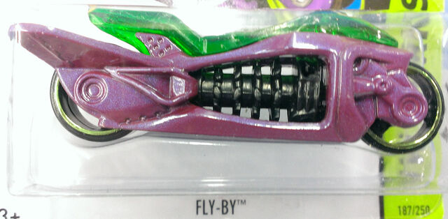 File:Fly-By15.jpg