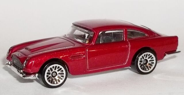 File:HW-2015-245-Aston Martin 1963 DB5-ThenAndNow.jpg