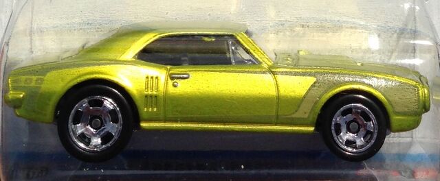 File:2014-CoolClassics-3-67PontiacFirebird400-Yellow-Carded.jpg