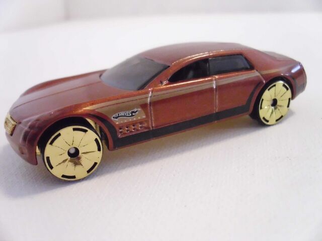 File:Cadillac V16 (800x600).jpg