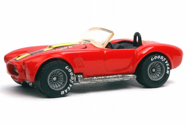 File:Red Classic Cobra - 3091df.jpg