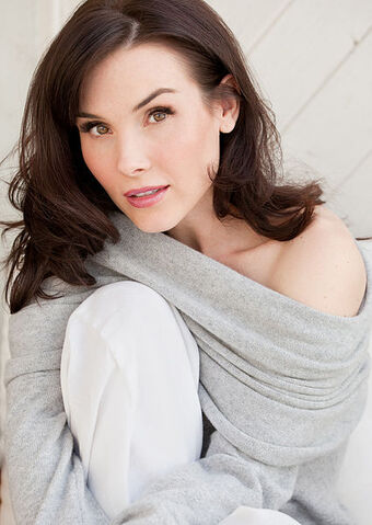 File:426px-Kristina Anapau 2012.jpg