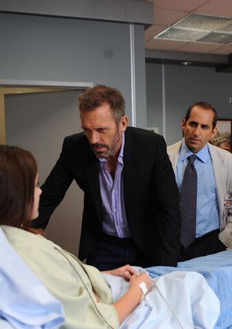 File:Promotional-Photo-for-8x07-Dead-And-Buried-HQ-house-md-26659009-2560-1925.jpg