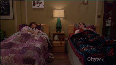 Twin beds.png