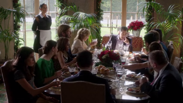 Archivo:Laurel-navidad-111.png