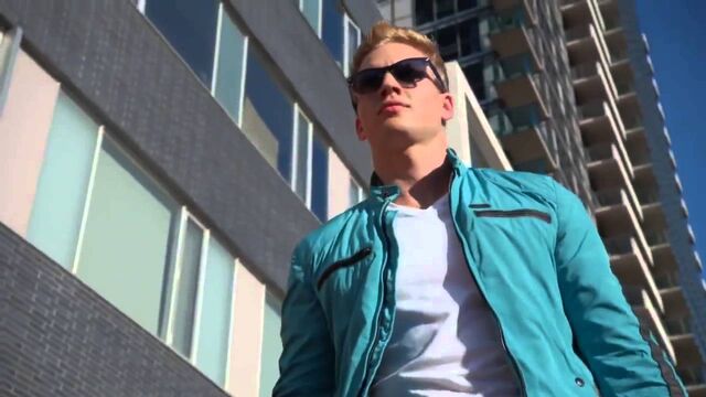File:Albertlookingcool.jpg