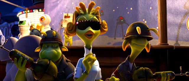 File:Sunglasses Catherine P51.jpg