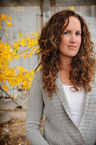 File:Becca Fitzpatrick.jpg