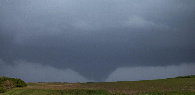 File:Lincoln tornado.jpg