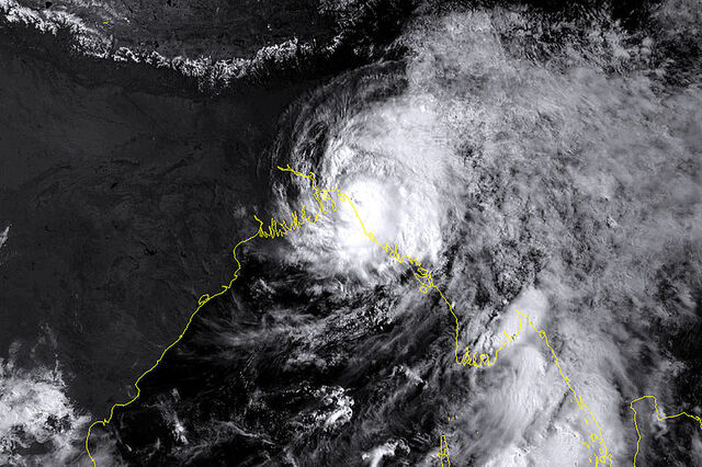 File:Tropical Cyclone 01B 1998.jpg