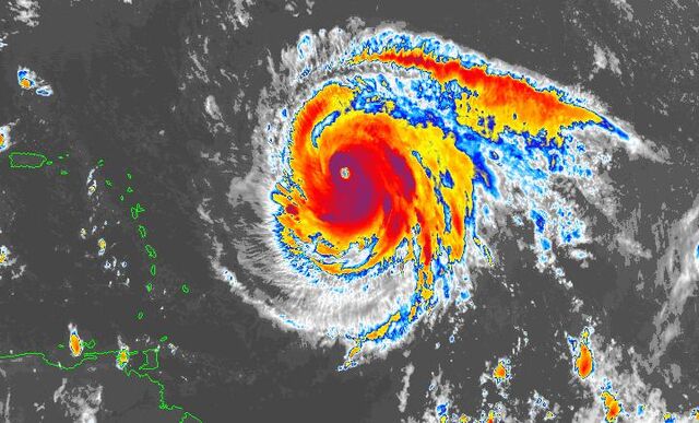 File:Hurricane Gert (1999).jpg