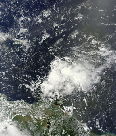 File:Chantal Jul 9 2013 1435Z.jpg