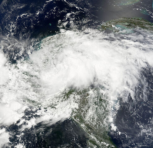 File:617px-Arthur 31 May 2008.jpg