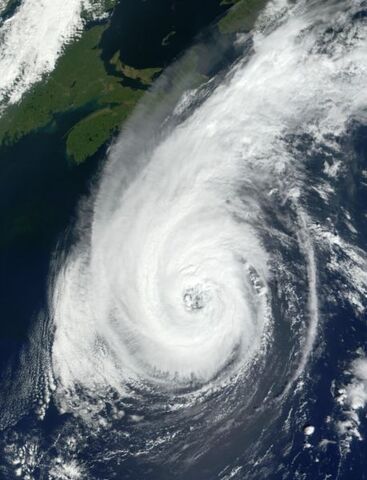 File:Hurricane Erin 13 sept 2001 1503Z.jpg