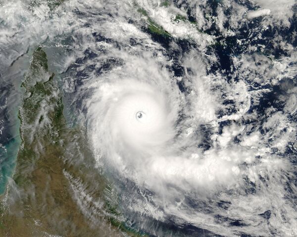 File:Cyclone Ingrid 2005.jpg