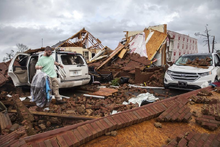 Possible EF4 damage in Albany, GA