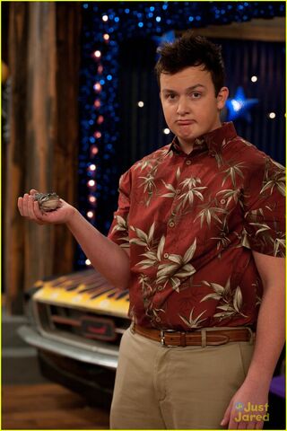 File:Icarly-ibattle-chip-03.jpg