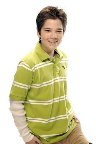 Arquivo:Nathan-Kress1.jpg