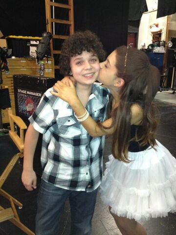 File:Ariana kissing Cameron on set May 8, 2013.jpg
