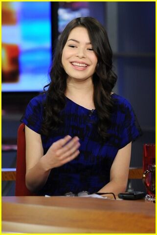 File:Miranda-cosgrove-good-day-la-03.jpg