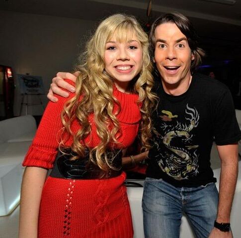 File:JennetteMcCurdyandJerryTrainor.jpeg