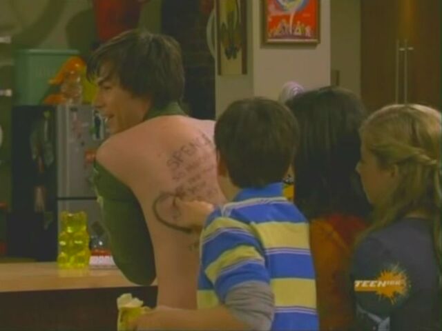 File:ICarly.S01E11.iRue.the.Day-(008726)11-22-50-.jpg