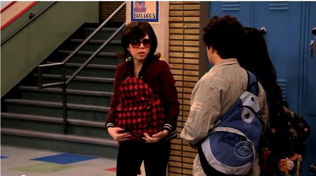File:Sam Puckett's Flip Hairdo.jpg