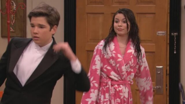 File:ICarly Awards 05.jpg